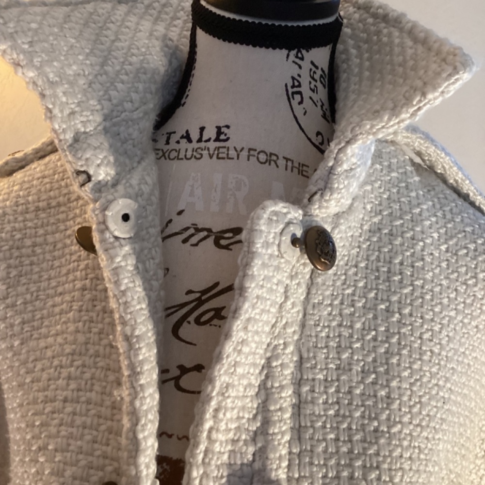 Roz&Ali Short Cape Jacket - Picture 6 of 11
